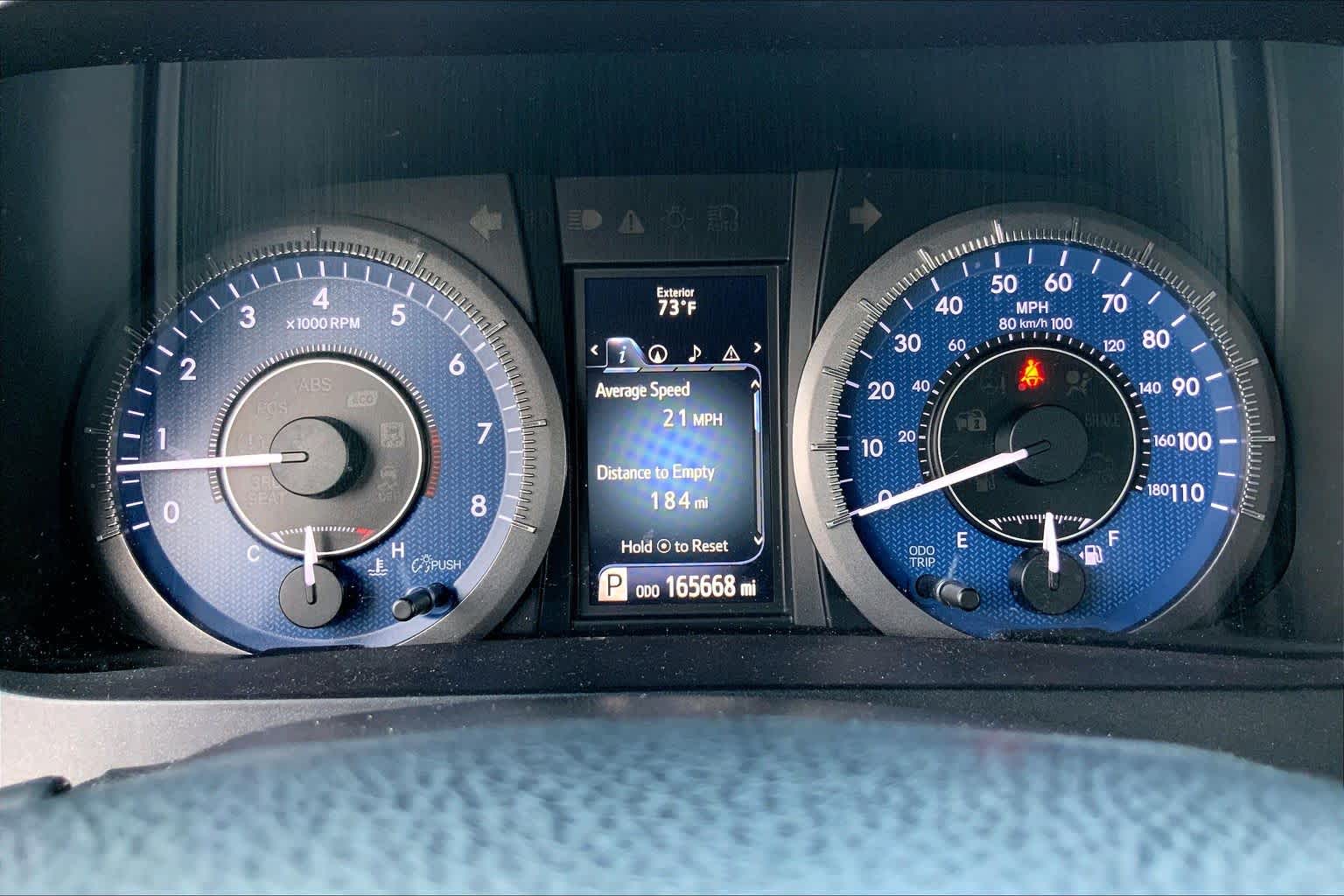 2017 Toyota Sienna photo 25 of 36