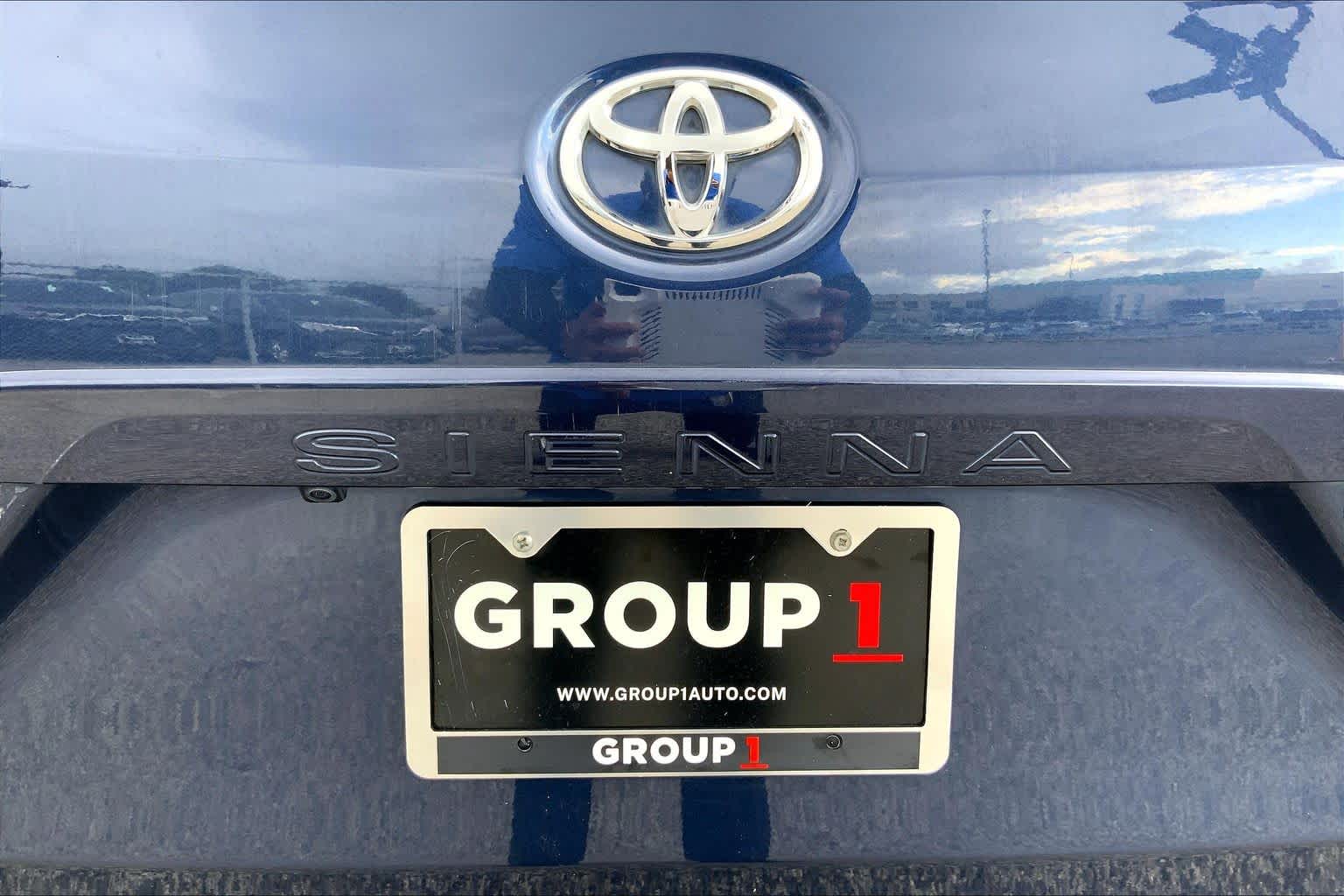 2020 Toyota Sienna photo 30 of 36