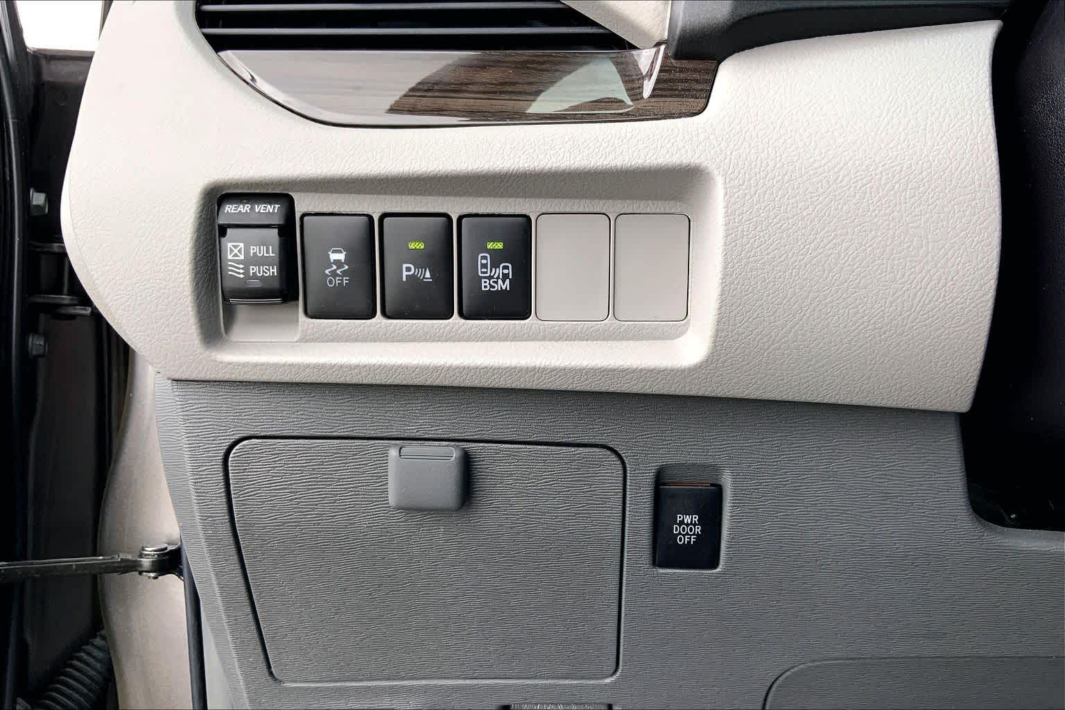 2017 Toyota Sienna XLE Auto Access Seat Predawn Gray Mica at AutoNation Toyota Gulf Fwy