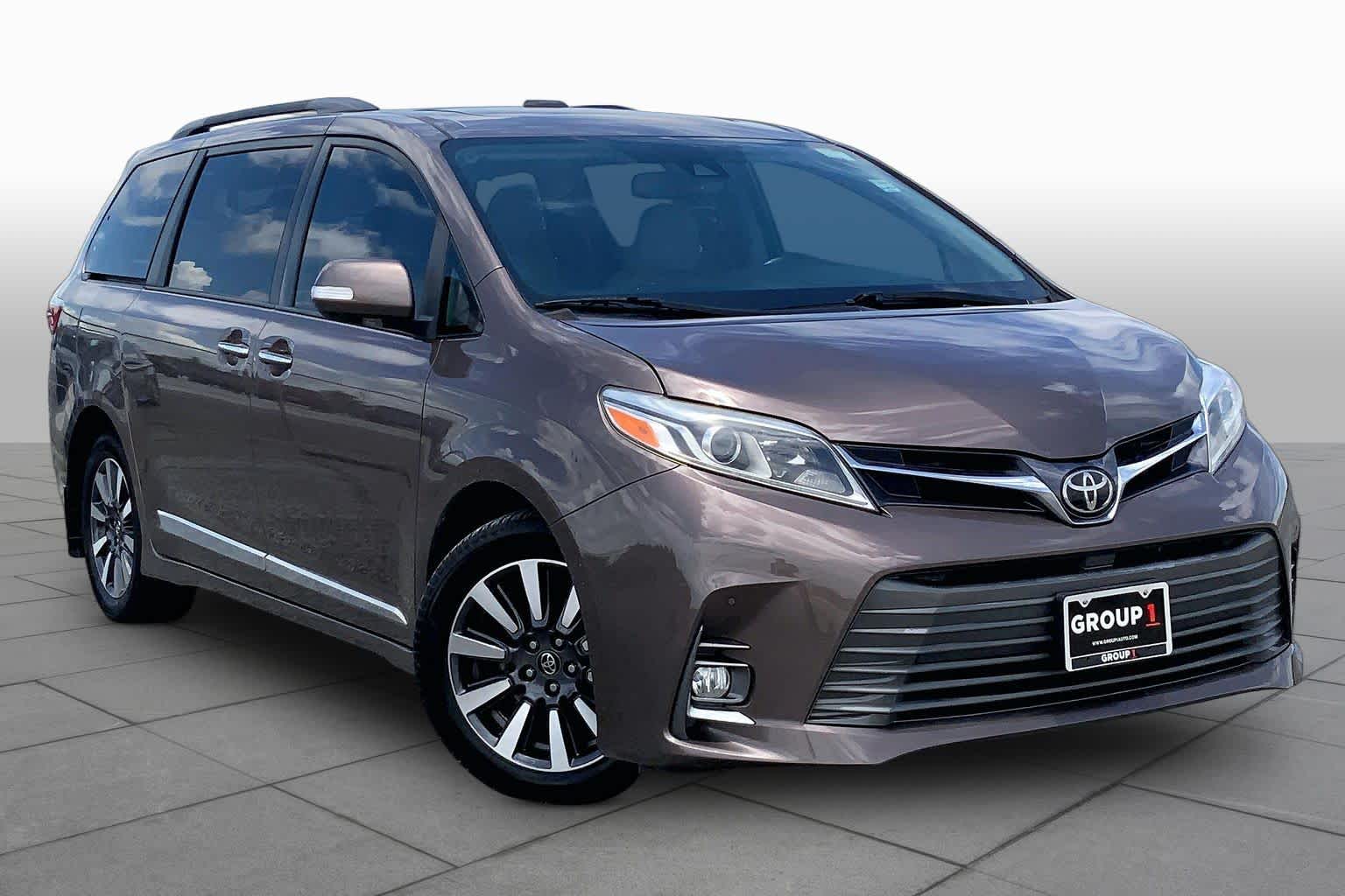2018 Toyota Sienna Limited Toasted Walnut Pearl at AutoNation USA Katy