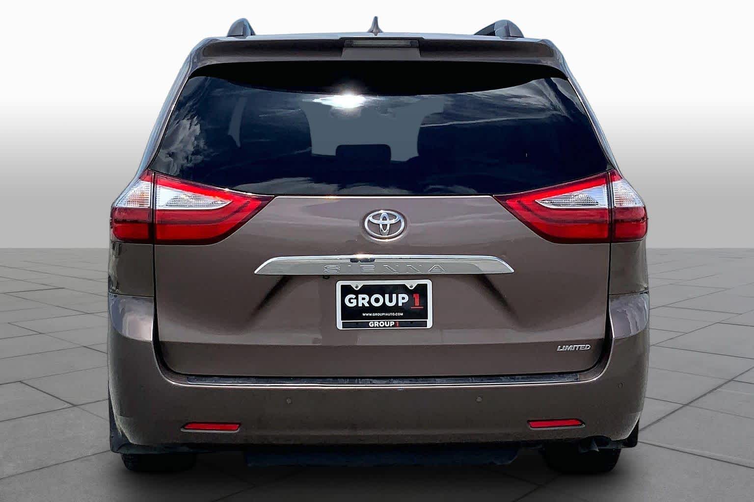 2018 Toyota Sienna Limited Toasted Walnut Pearl at AutoNation USA Katy