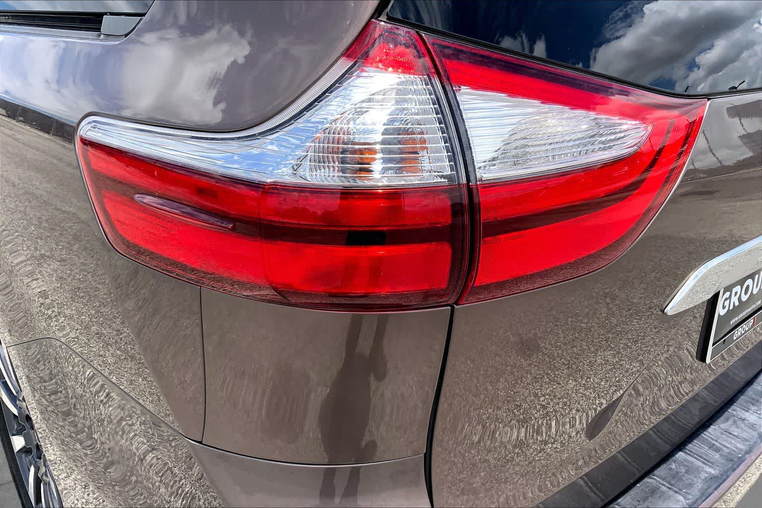 2018 Toyota Sienna Limited Toasted Walnut Pearl at AutoNation USA Katy
