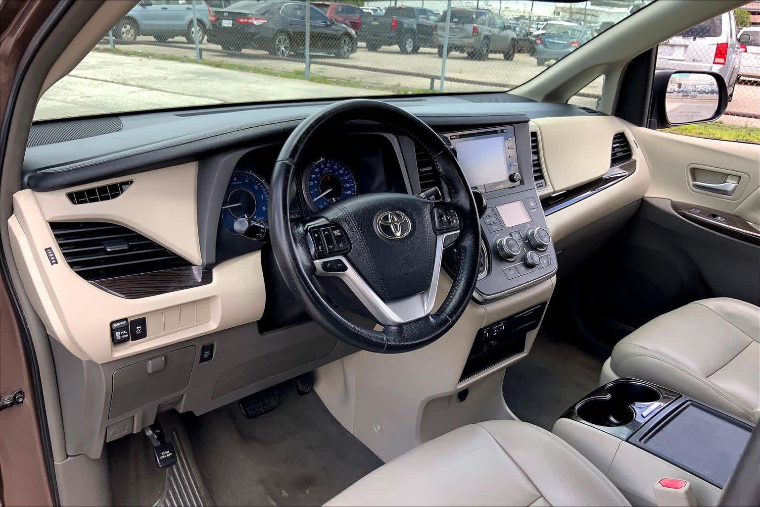 2019 Toyota Sienna XLE Premium Toasted Walnut Pearl at Group 1 Toyota Southwest