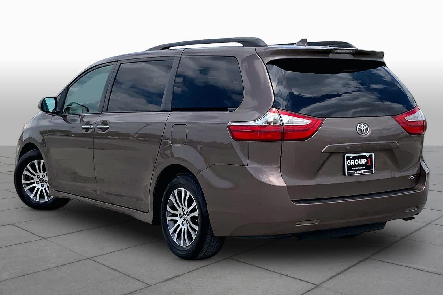 2019 Toyota Sienna XLE Premium Toasted Walnut Pearl at Group 1 Toyota Southwest