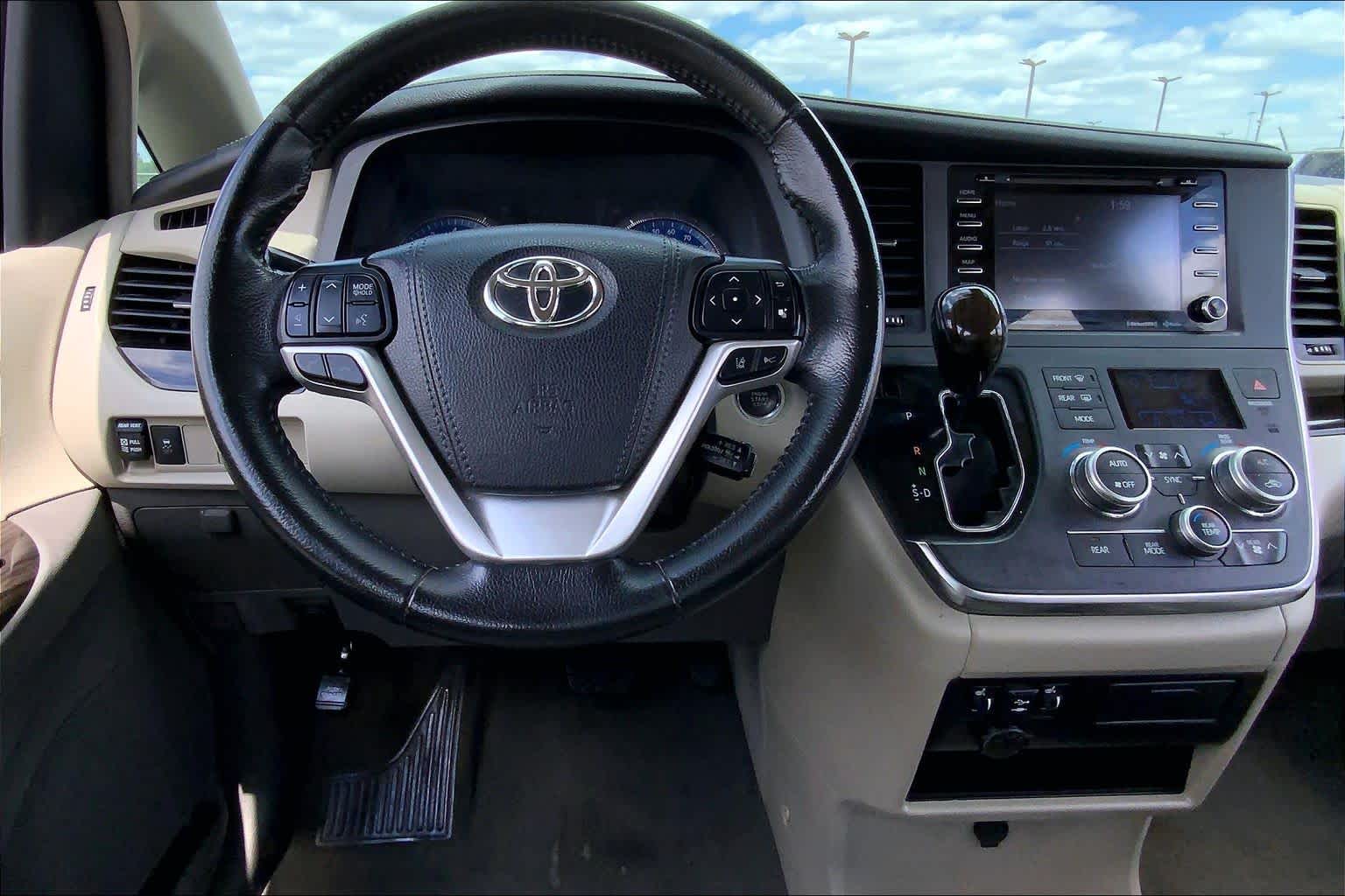 2019 Toyota Sienna XLE Premium Toasted Walnut Pearl at Group 1 Toyota Southwest