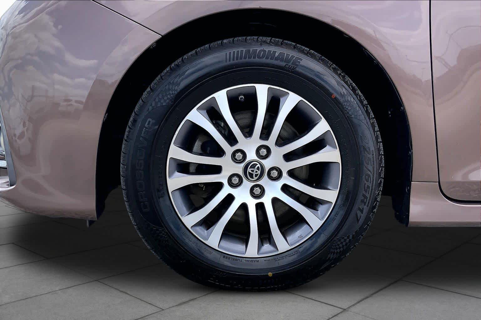 2019 Toyota Sienna XLE Premium Toasted Walnut Pearl at Group 1 Toyota Southwest