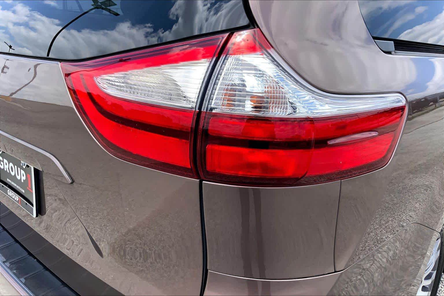 2019 Toyota Sienna XLE Premium Toasted Walnut Pearl at Group 1 Toyota Southwest