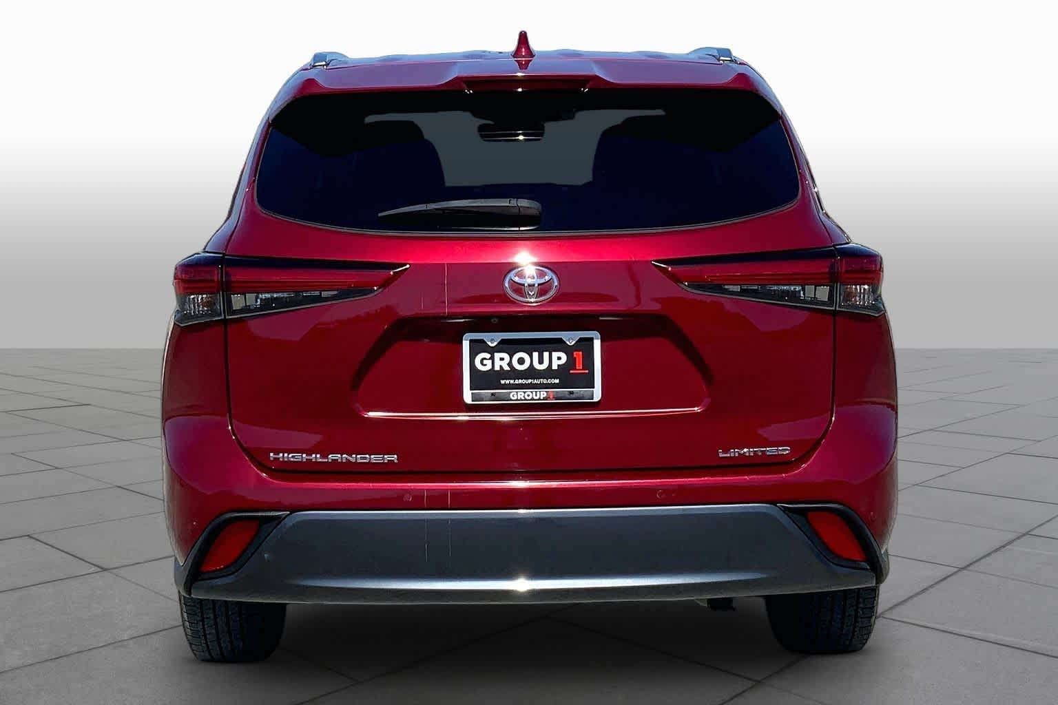 2020 Toyota Highlander Limited Ruby Flare Pearl at Group 1 Toyota Southwest