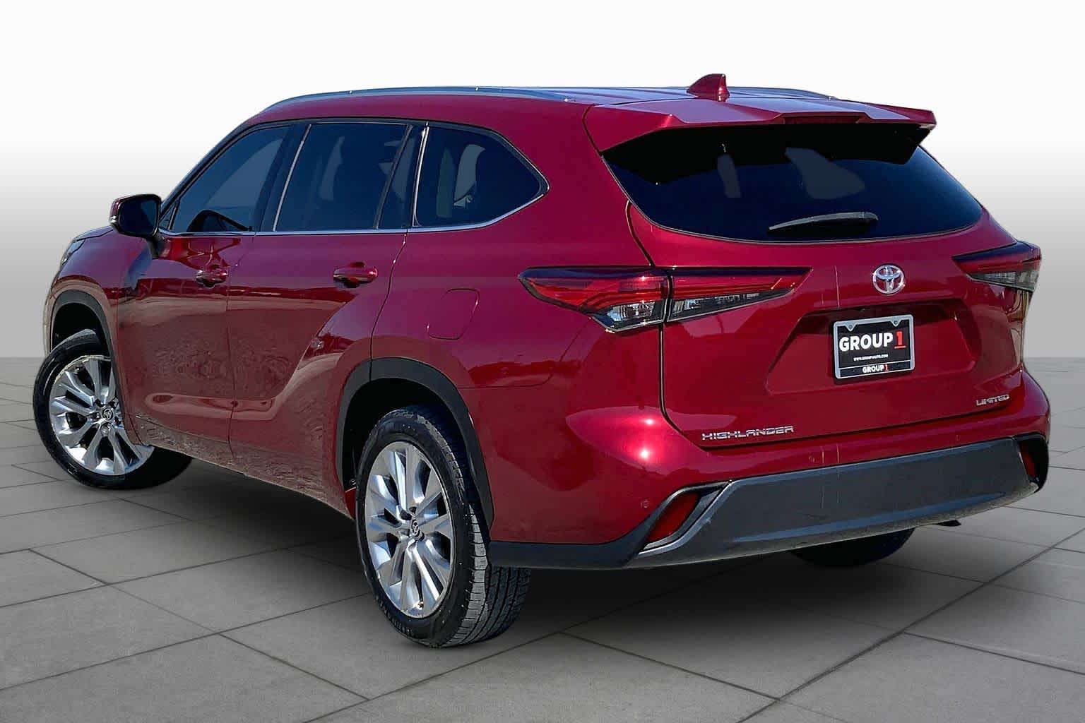 2020 Toyota Highlander Limited Ruby Flare Pearl at Group 1 Toyota Southwest