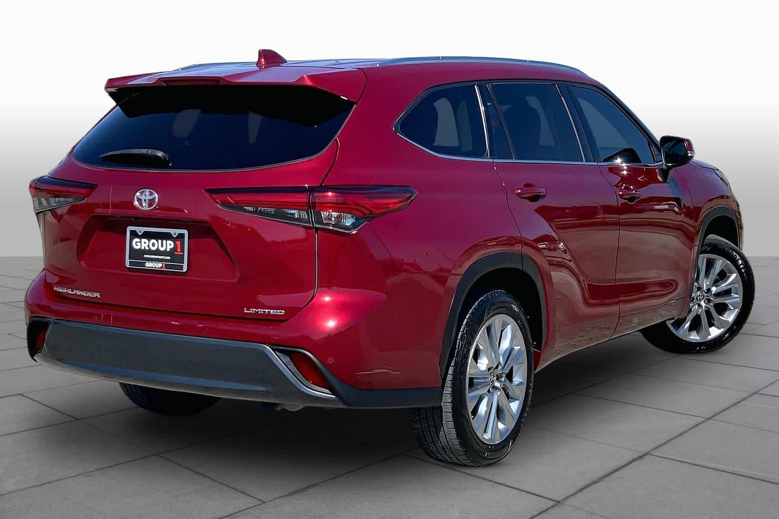 2020 Toyota Highlander Limited Ruby Flare Pearl at Group 1 Toyota Southwest