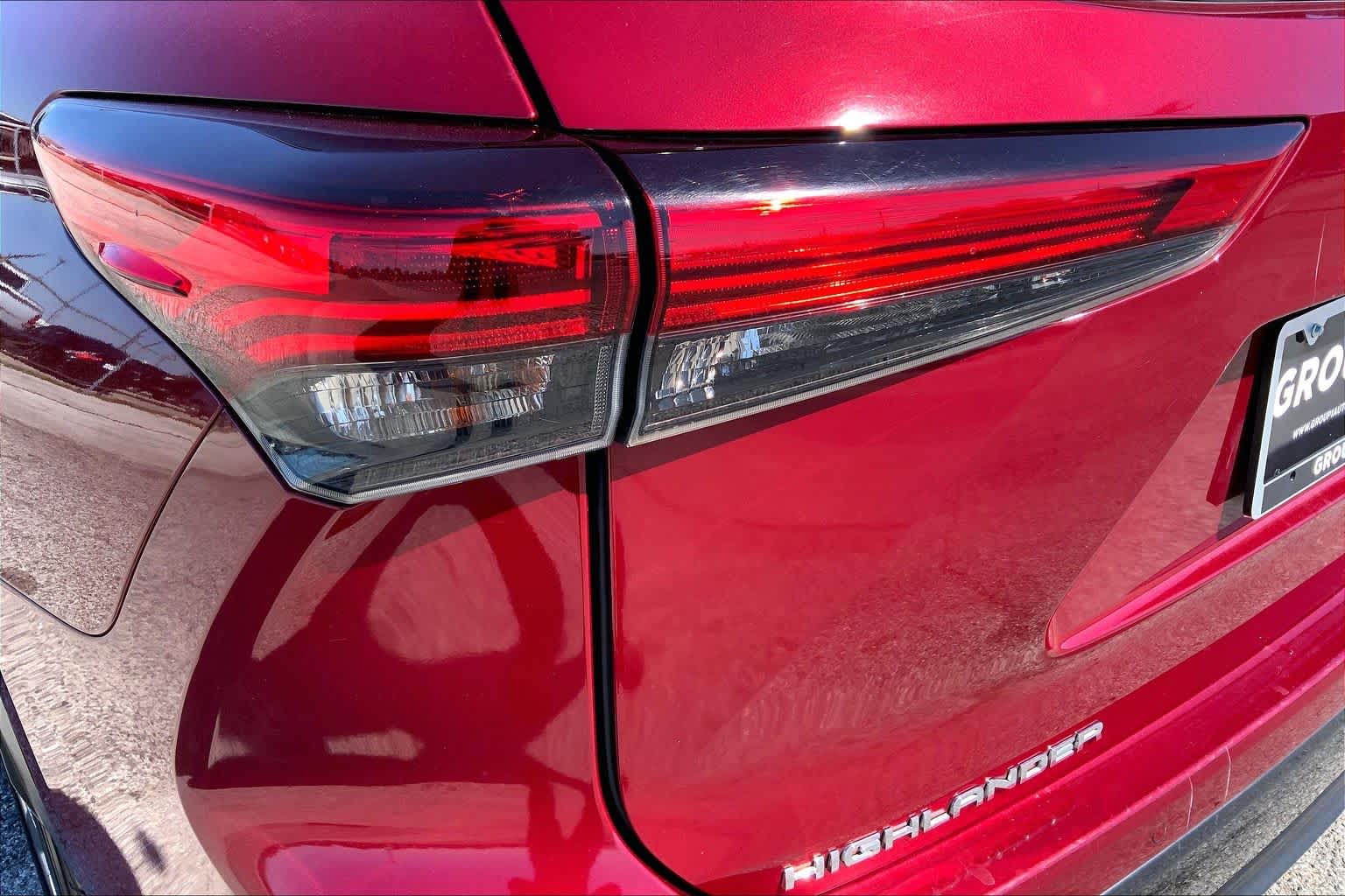 2020 Toyota Highlander Limited Ruby Flare Pearl at Group 1 Toyota Southwest