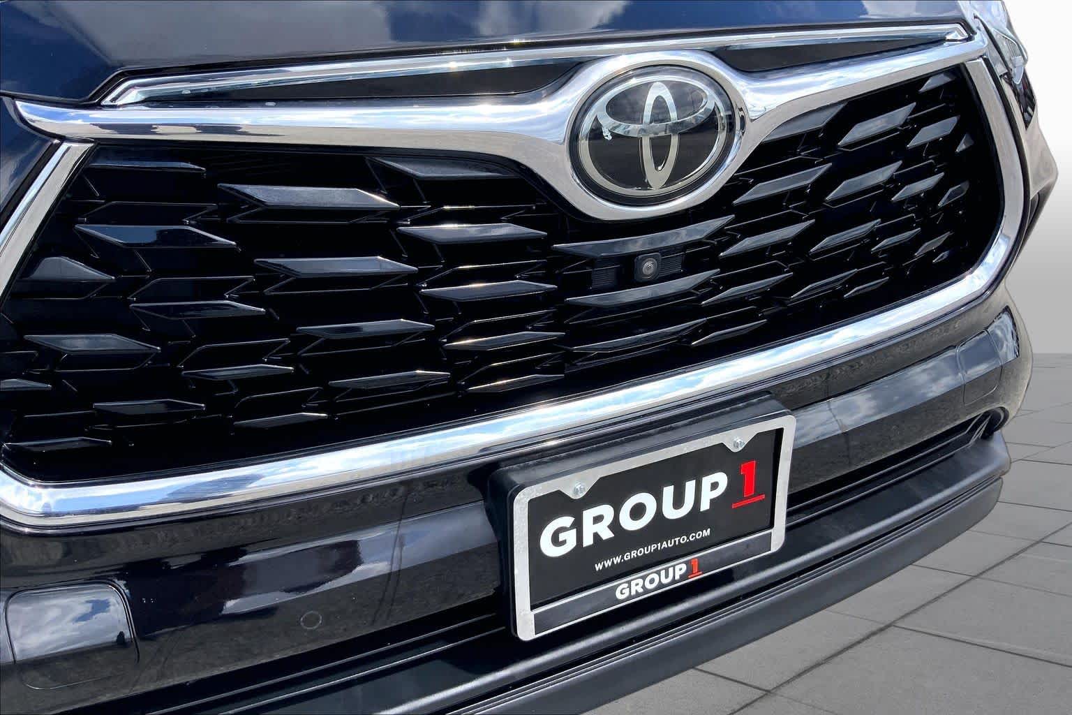 2020 Toyota Highlander photo 29 of 36