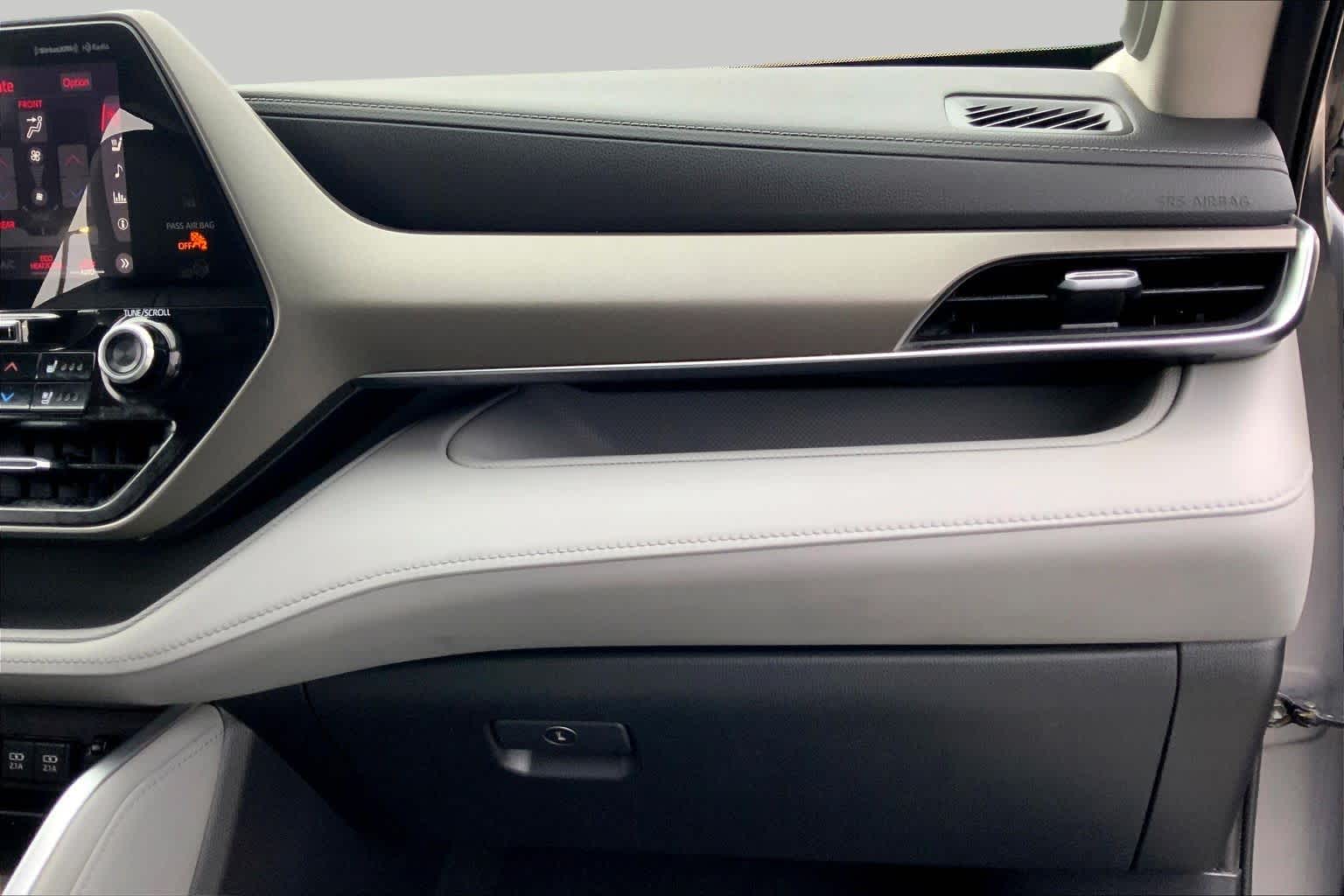 2020 Toyota Highlander Limited Magnetic Gray Metallic at Group 1 Toyota Southwest