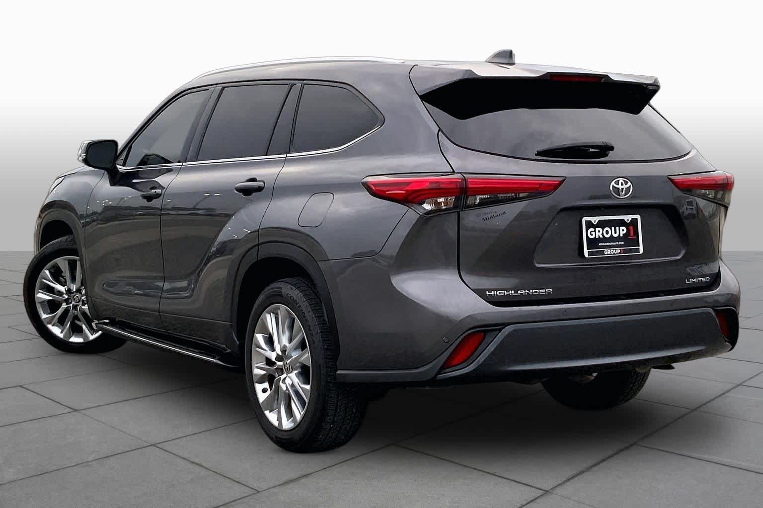 2020 Toyota Highlander Limited Magnetic Gray Metallic at Group 1 Toyota Southwest