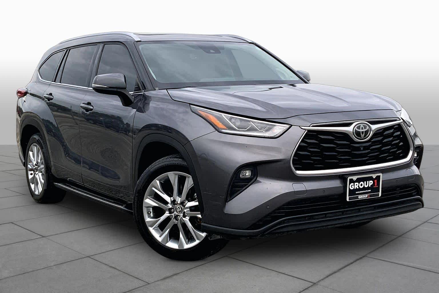 2020 Toyota Highlander Limited Magnetic Gray Metallic at Group 1 Toyota Southwest