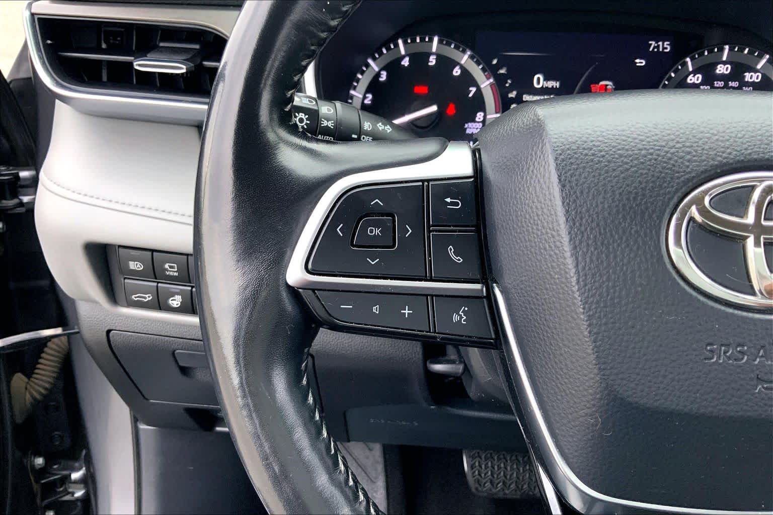 2020 Toyota Highlander Limited Magnetic Gray Metallic at Group 1 Toyota Southwest