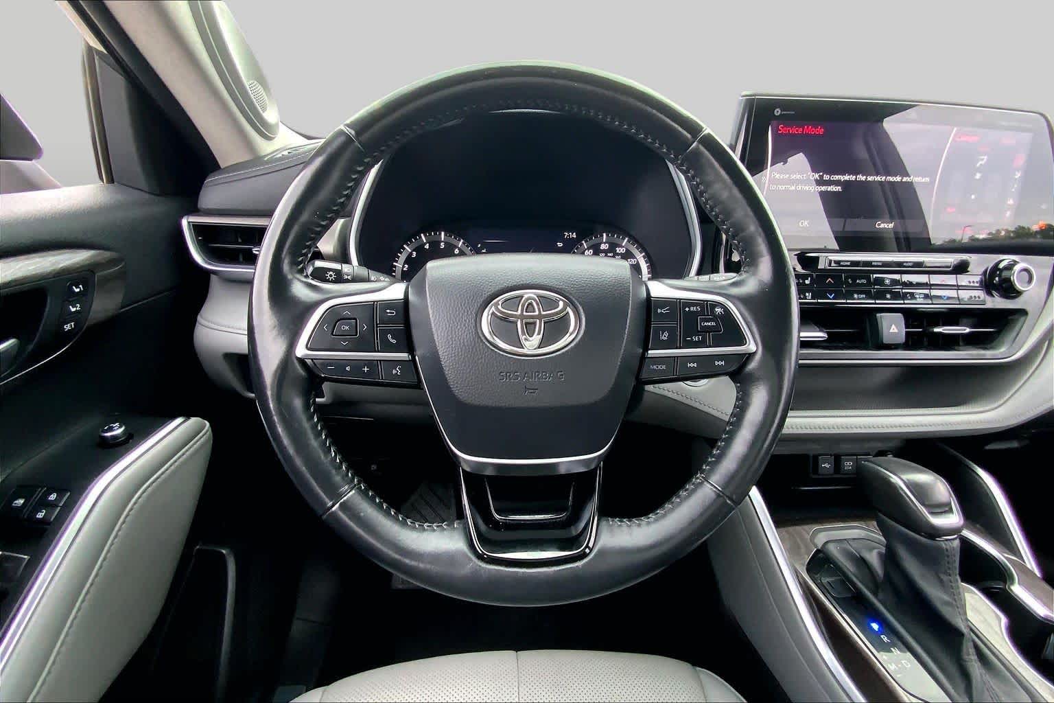 2020 Toyota Highlander Limited Magnetic Gray Metallic at Group 1 Toyota Southwest