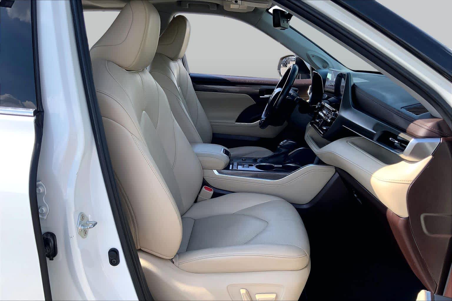 2020 Toyota Highlander Limited Blizzard Pearl at Lexus Southwest Houston