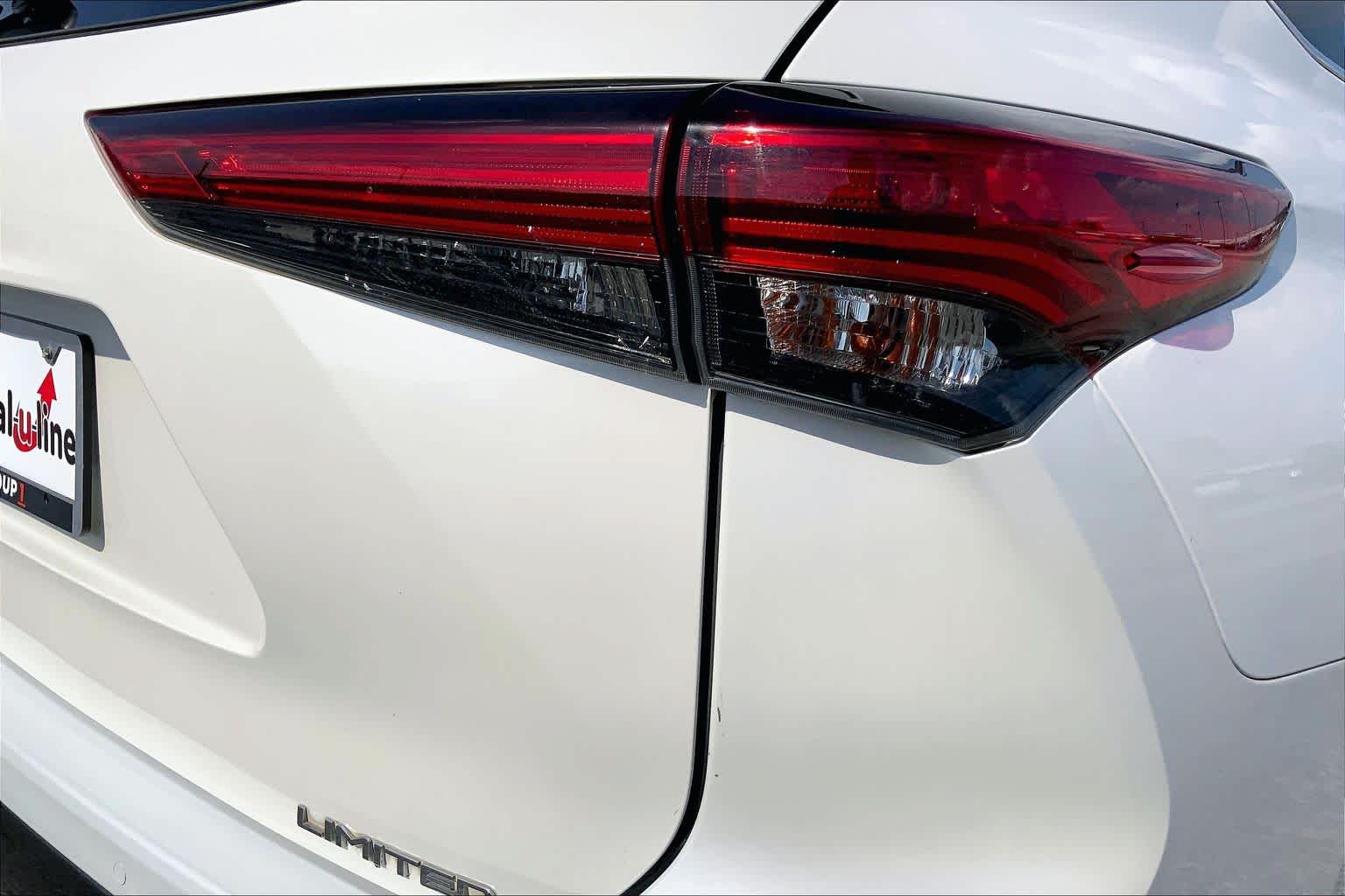 2020 Toyota Highlander Limited Blizzard Pearl at Lexus Southwest Houston