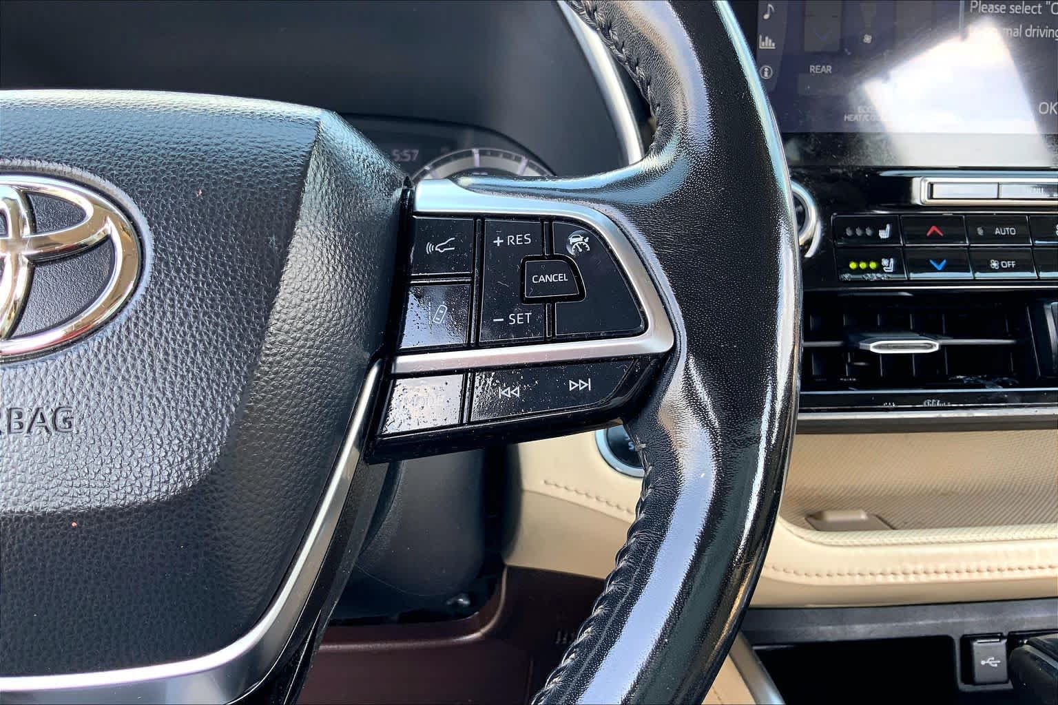 2020 Toyota Highlander Limited Blizzard Pearl at Lexus Southwest Houston