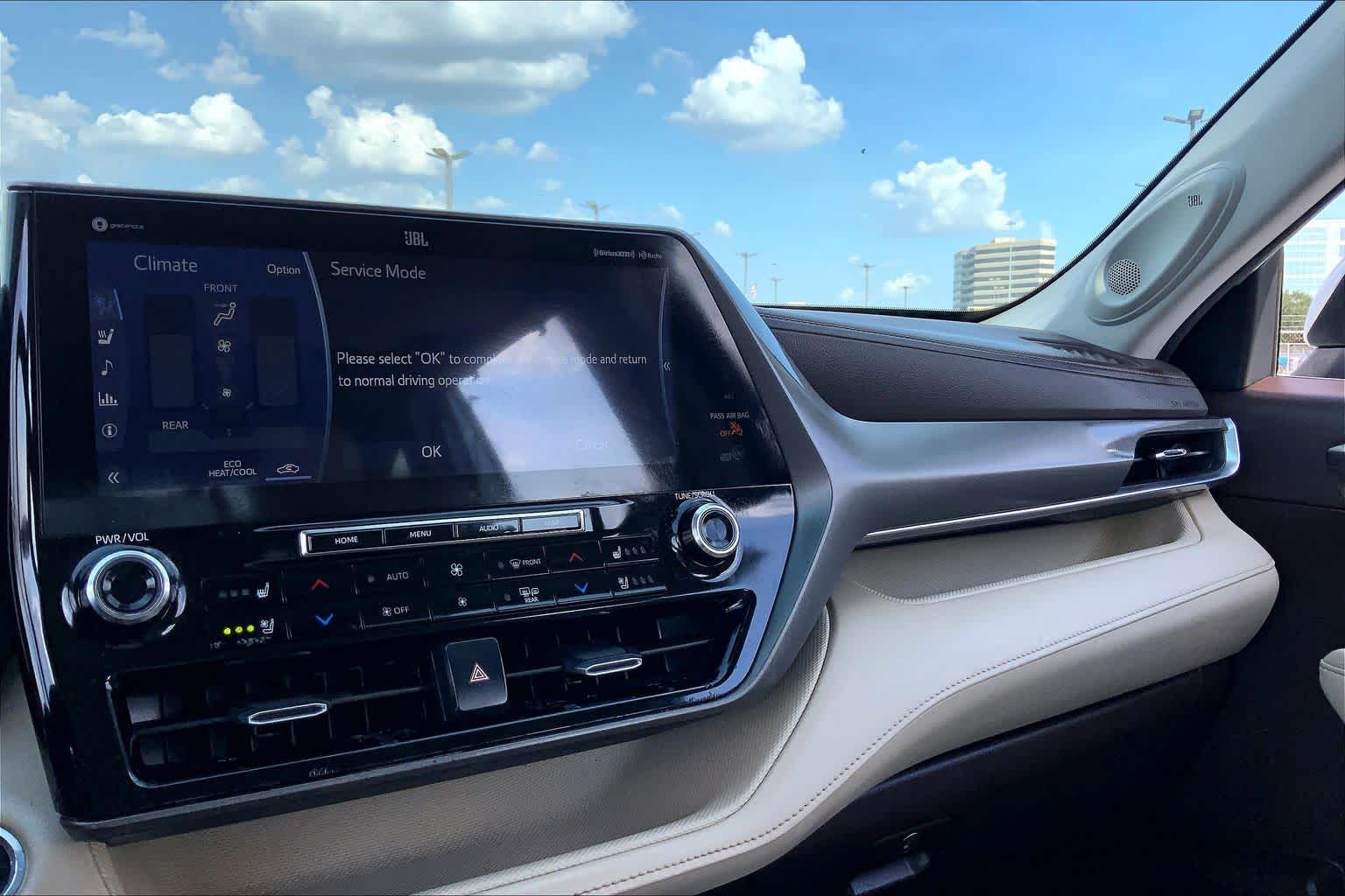 2020 Toyota Highlander Limited Blizzard Pearl at Lexus Southwest Houston