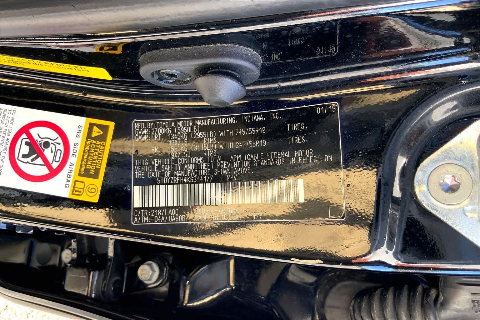 2019 Toyota Highlander Limited Platinum Midnight Black Metallic at Group 1 Toyota Southwest