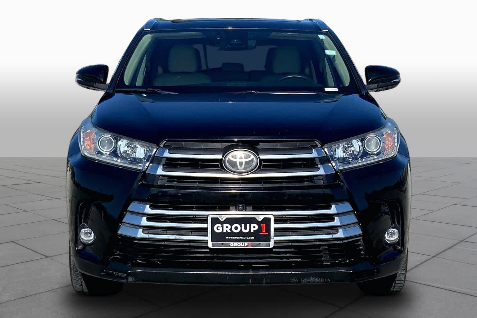 2019 Toyota Highlander Limited Platinum Midnight Black Metallic at Group 1 Toyota Southwest