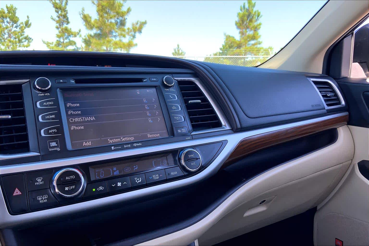 2019 Toyota Highlander Limited Platinum Midnight Black Metallic at Group 1 Toyota Southwest