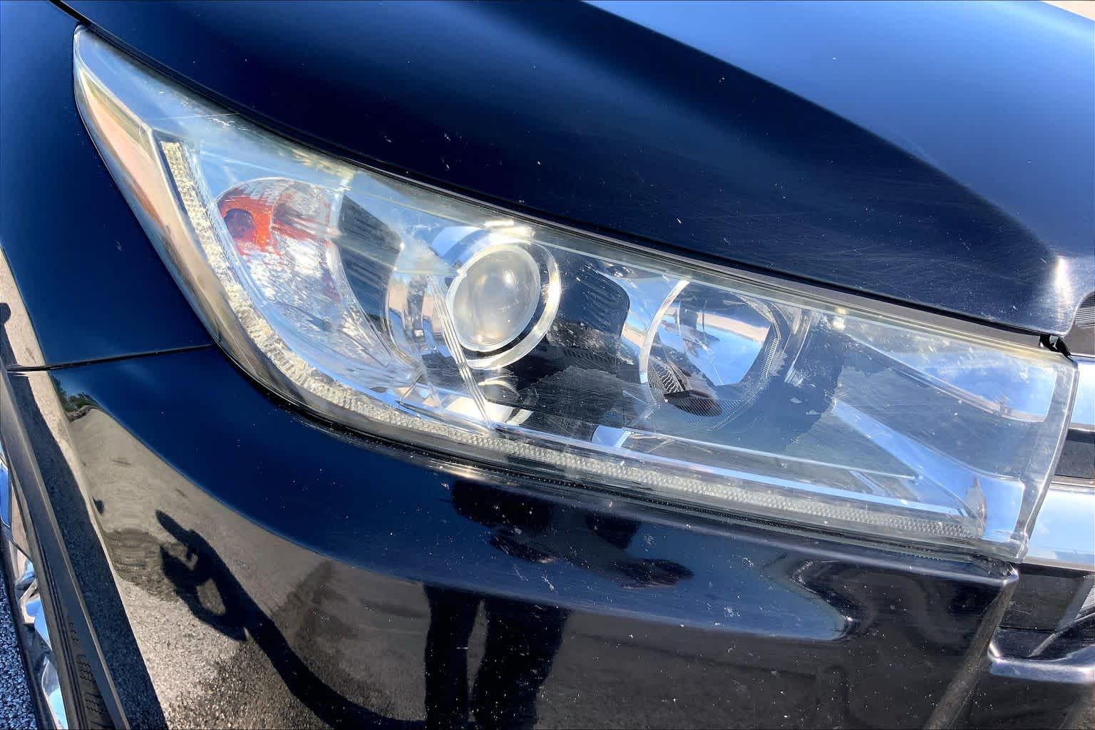 2019 Toyota Highlander Limited Platinum Midnight Black Metallic at Group 1 Toyota Southwest