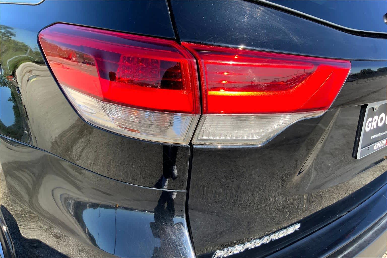 2019 Toyota Highlander Limited Platinum Midnight Black Metallic at Group 1 Toyota Southwest