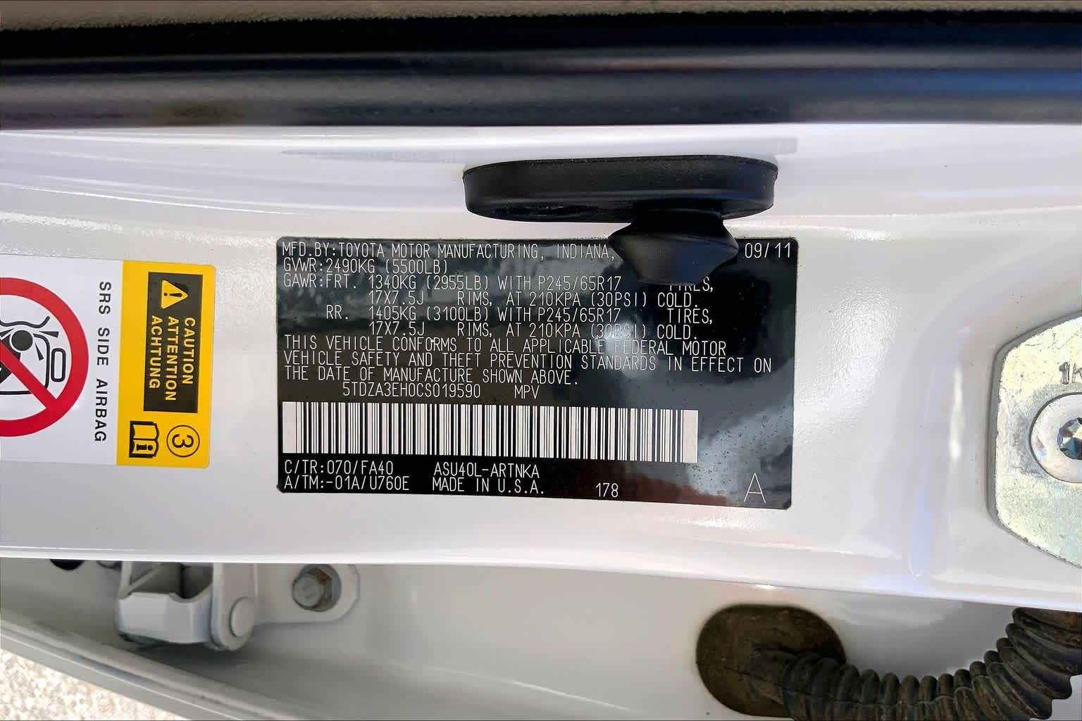 2012 Toyota Highlander  Blizzard Pearl at Mac Haik Ford