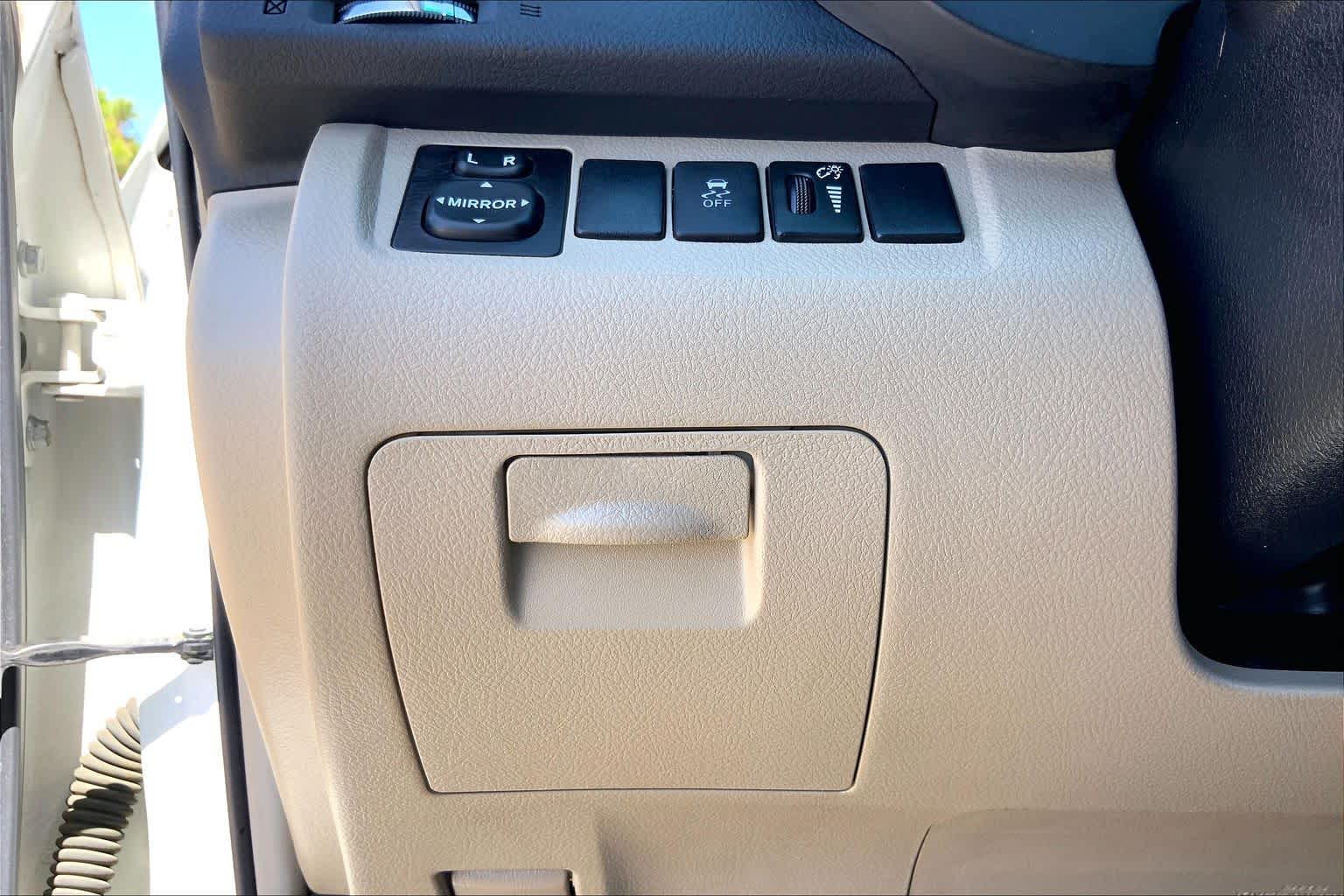 2012 Toyota Highlander  Blizzard Pearl at Mac Haik Ford