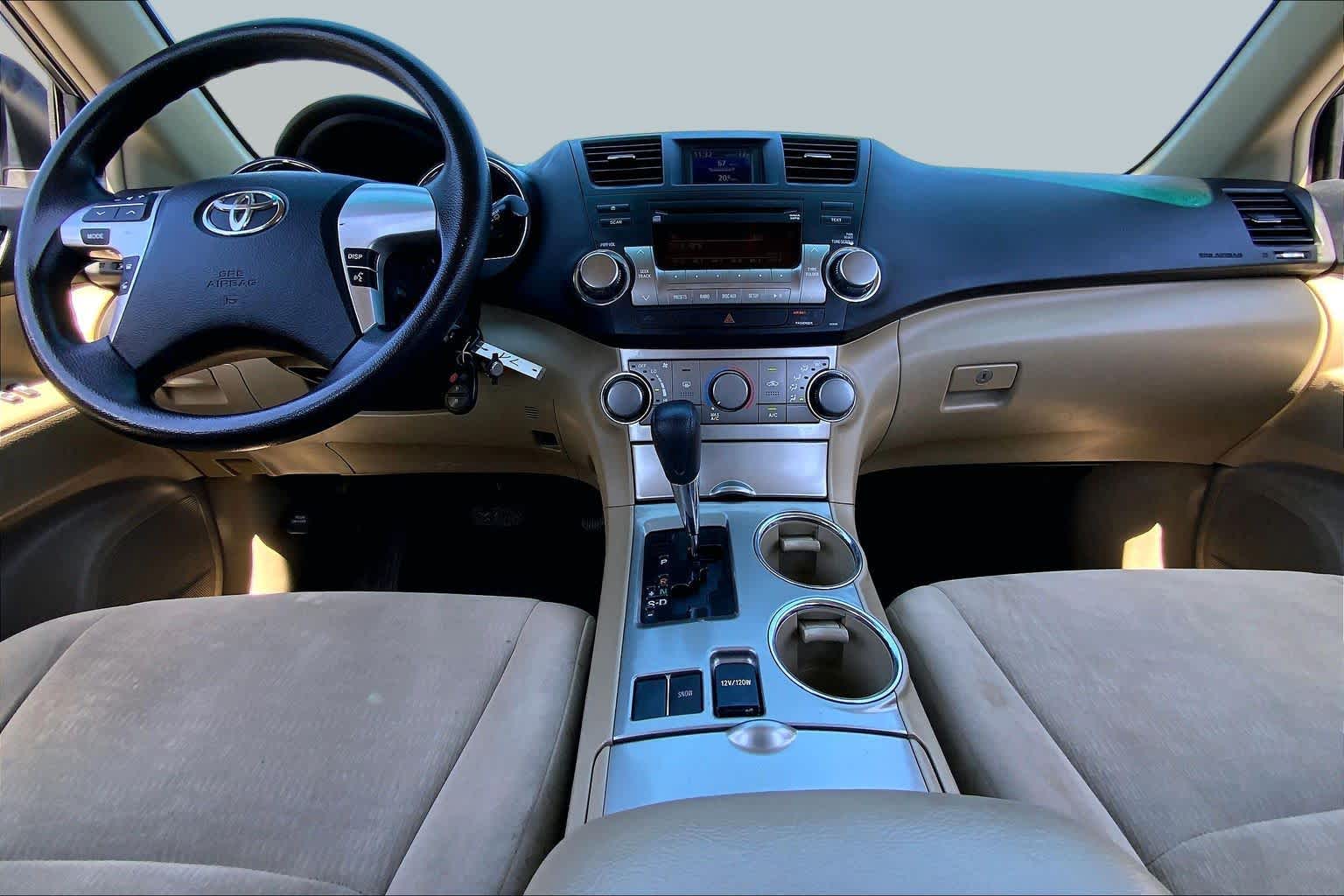 2012 Toyota Highlander  Blizzard Pearl at Mac Haik Ford