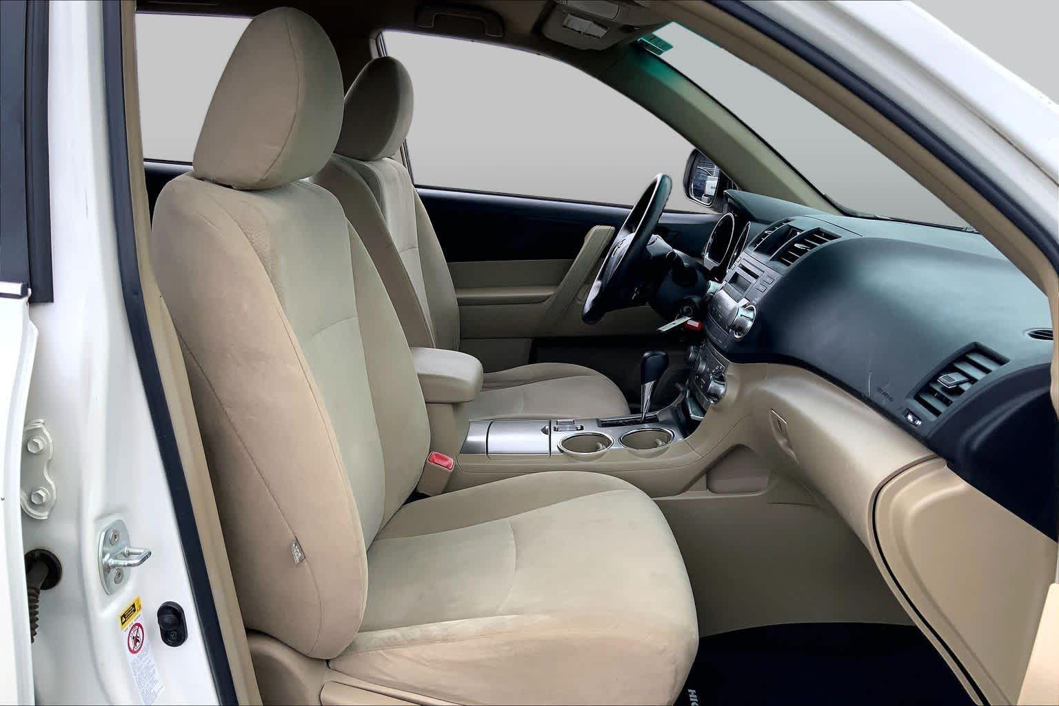 2012 Toyota Highlander photo 9 of 35
