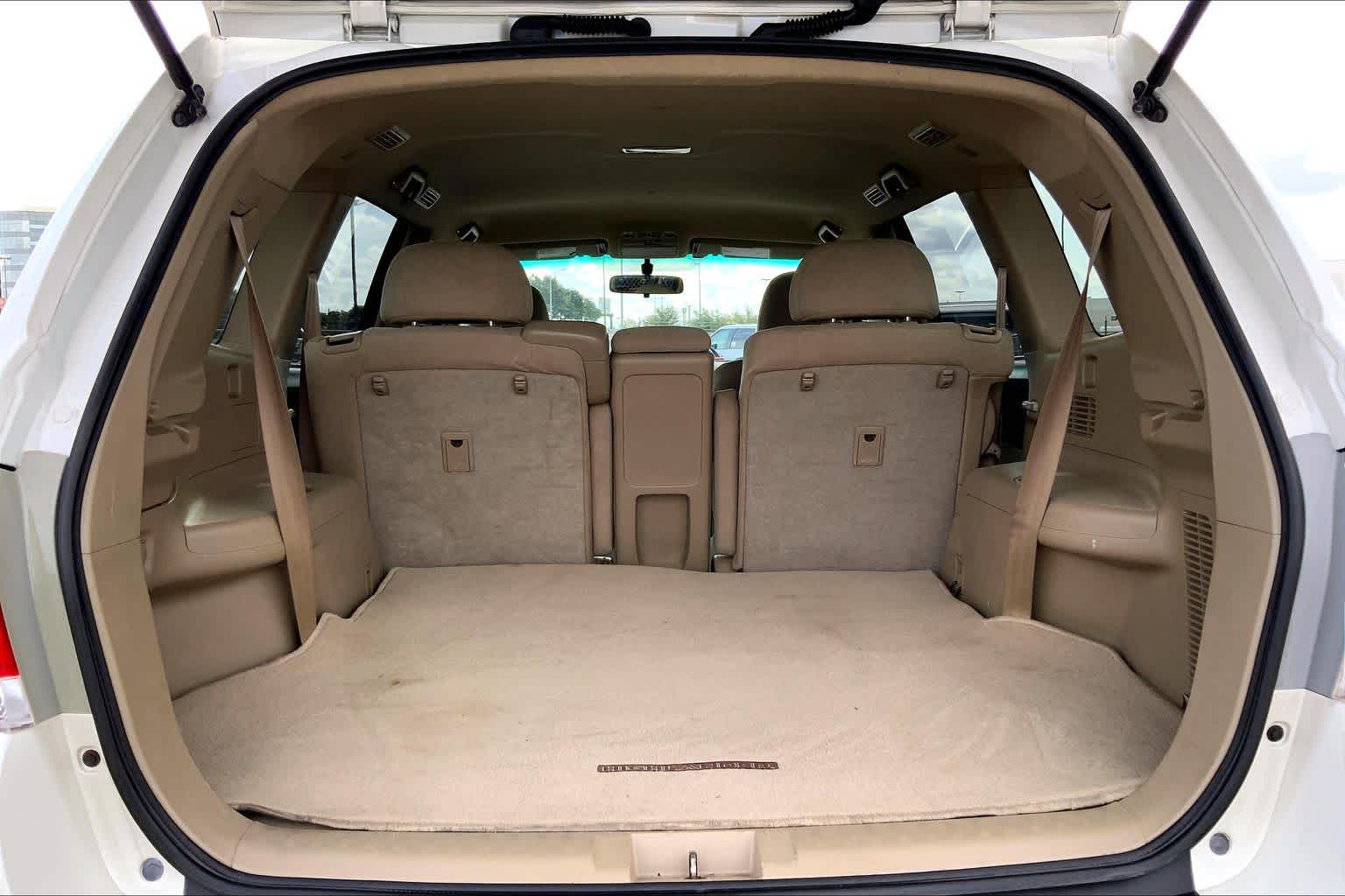 2012 Toyota Highlander photo 33 of 35