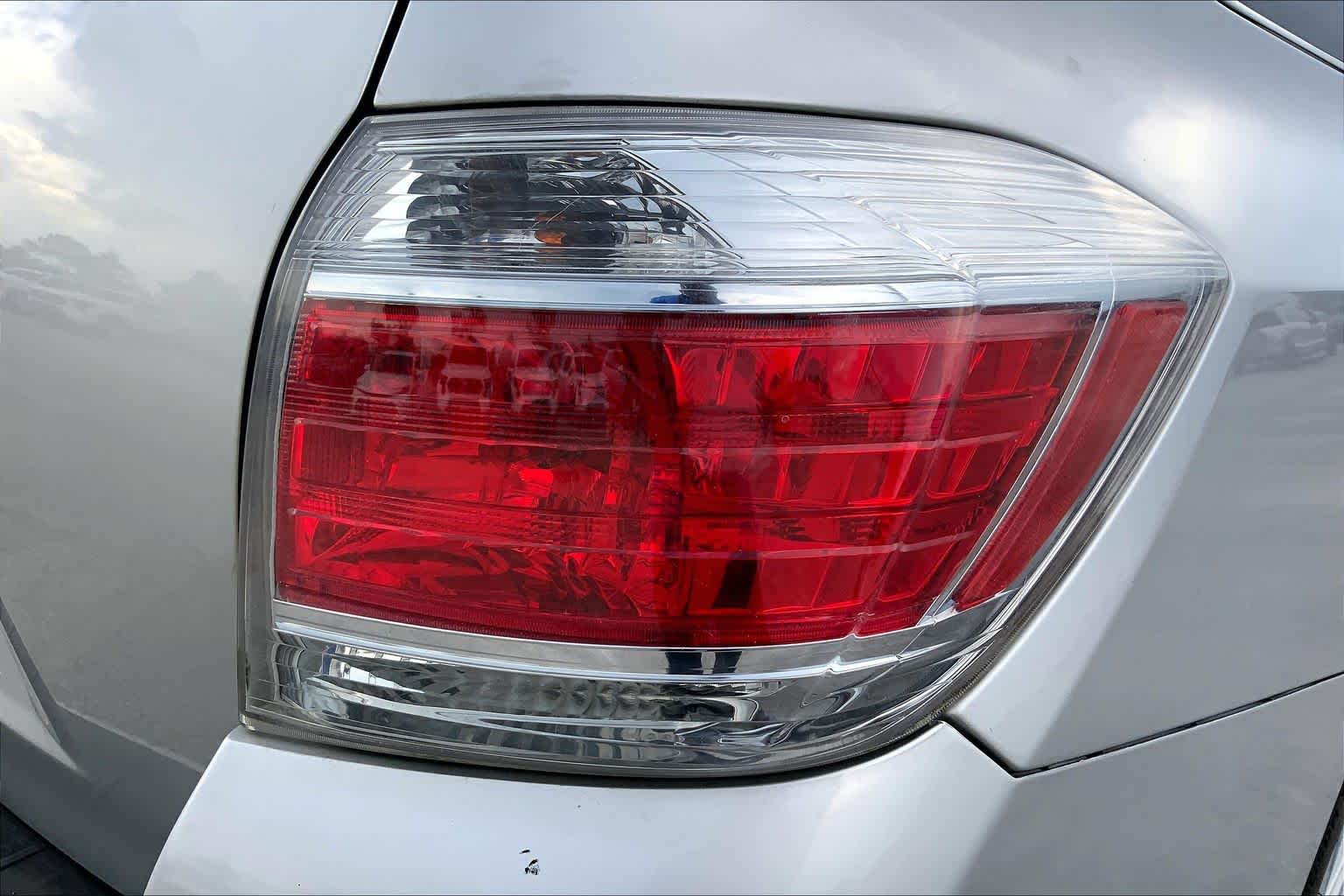 2013 Toyota Highlander Plus Classic Silver Metallic at Ron Craft Chevrolet Cadillac
