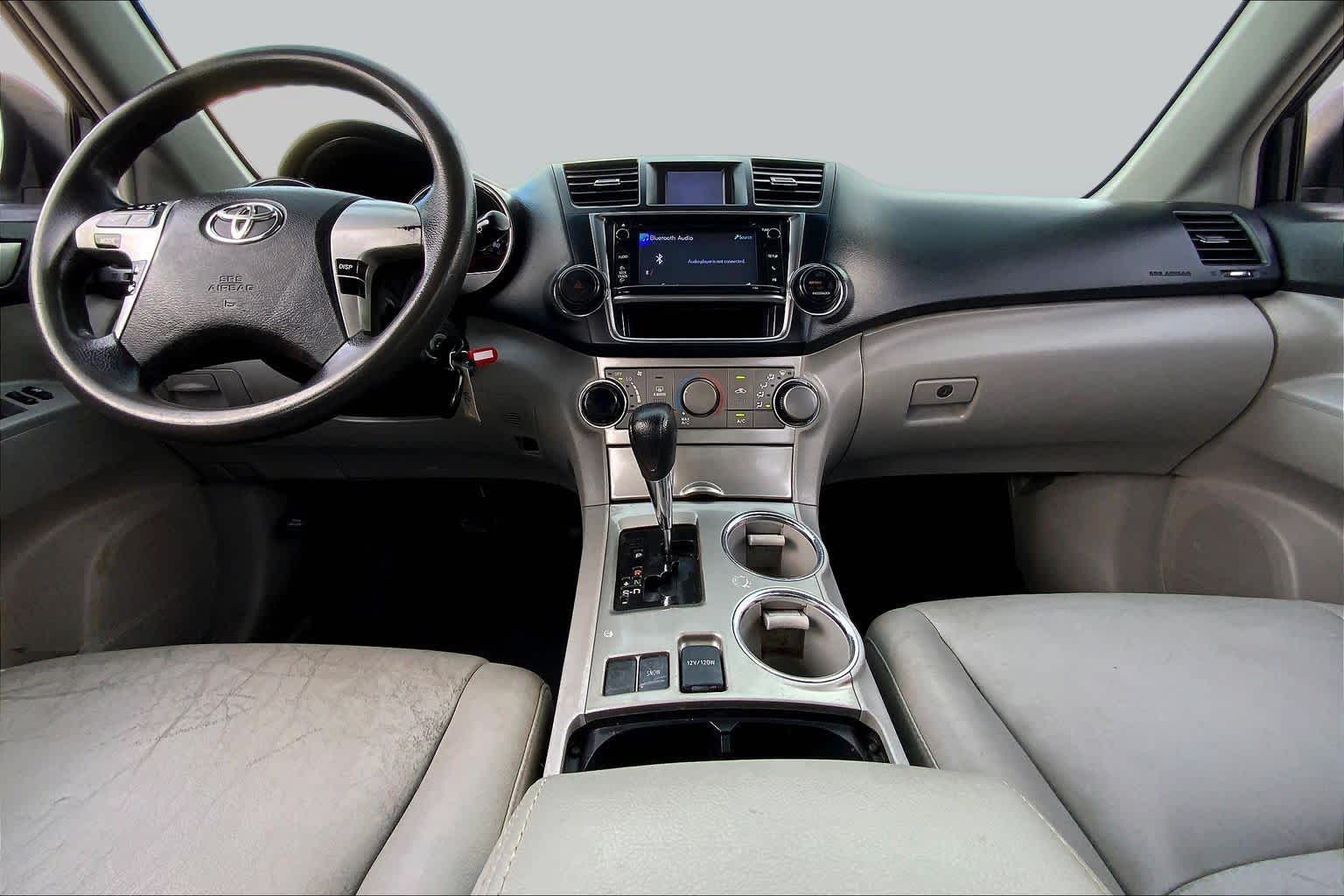 2013 Toyota Highlander Plus Classic Silver Metallic at Ron Craft Chevrolet Cadillac