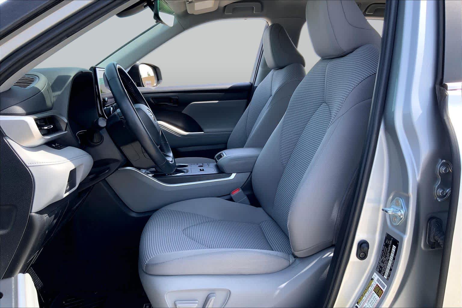 2023 Toyota Highlander Hybrid LE Celestial Silver Metallic at Honda of Clear Lake