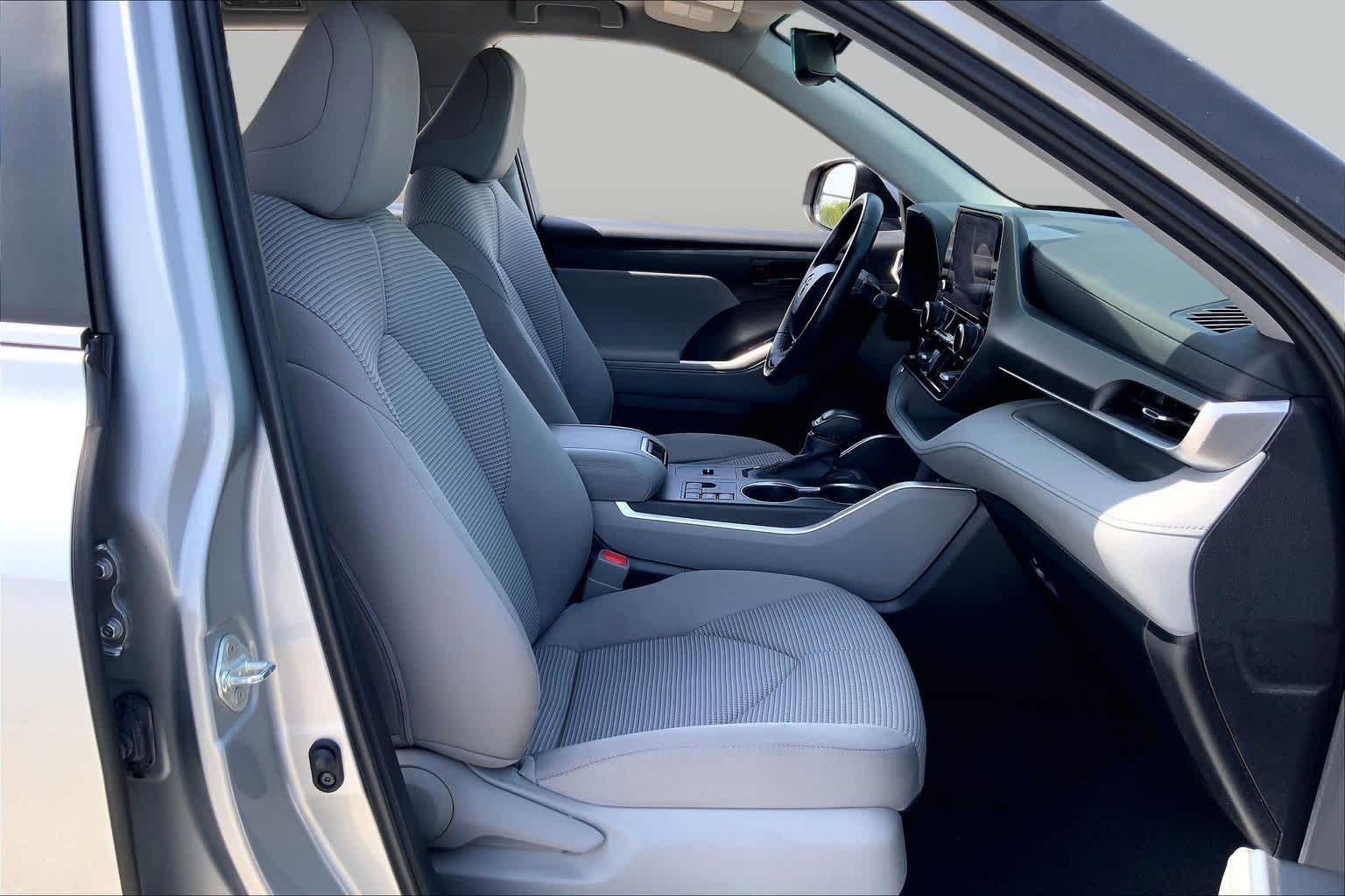 2023 Toyota Highlander Hybrid LE Celestial Silver Metallic at Honda of Clear Lake