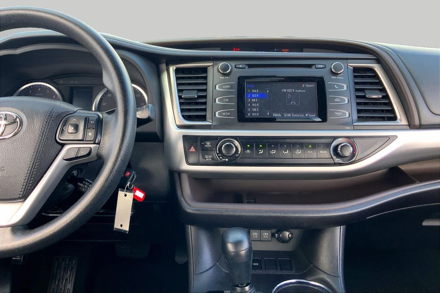 2019 Toyota Highlander LE Celestial Silver Metallic at Mac Haik CDJR North Houston