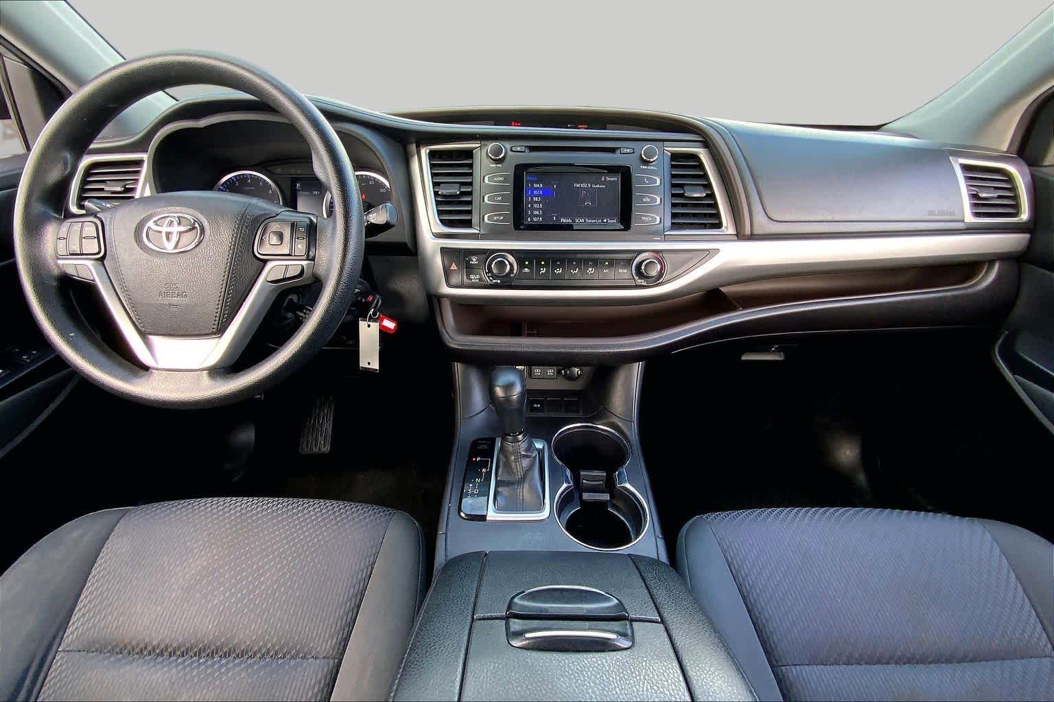 2019 Toyota Highlander LE Celestial Silver Metallic at Mac Haik CDJR North Houston