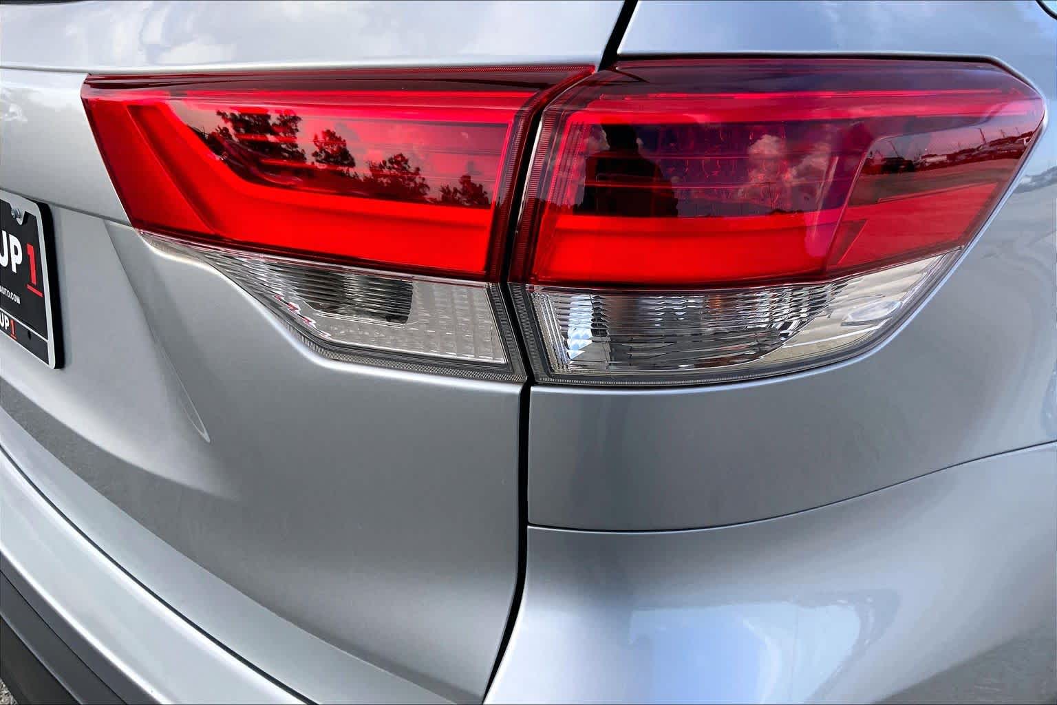 2019 Toyota Highlander LE Celestial Silver Metallic at Mac Haik CDJR North Houston