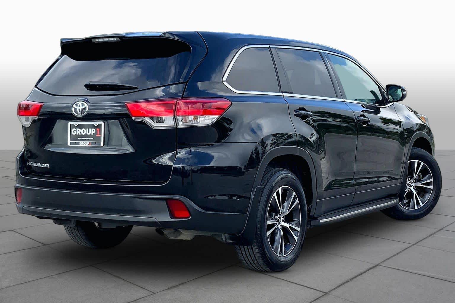 2019 Toyota Highlander LE Midnight Black Metallic at HGreg Houston