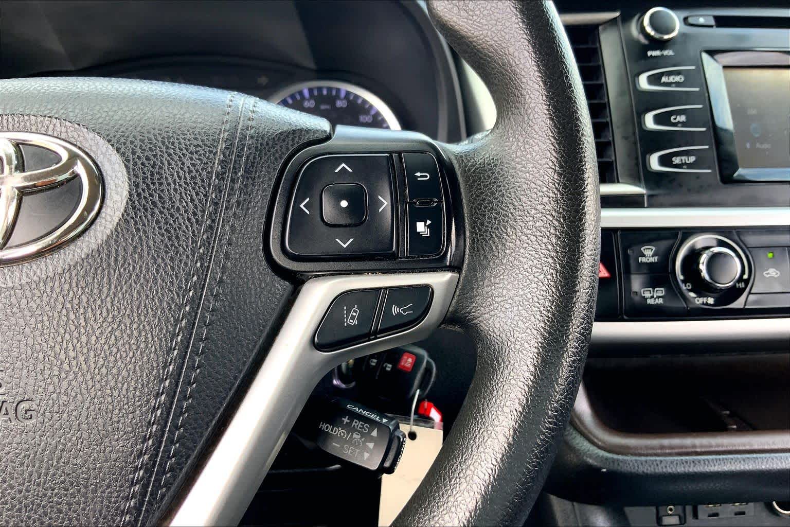 2019 Toyota Highlander LE Midnight Black Metallic at HGreg Houston