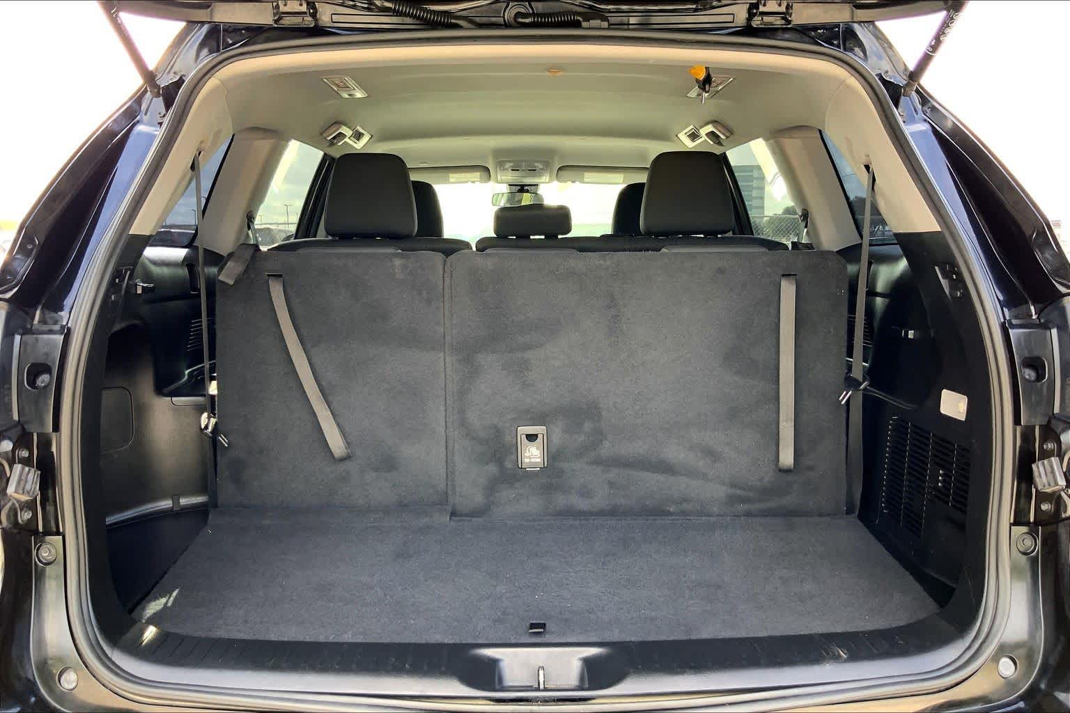 2019 Toyota Highlander LE Midnight Black Metallic at HGreg Houston