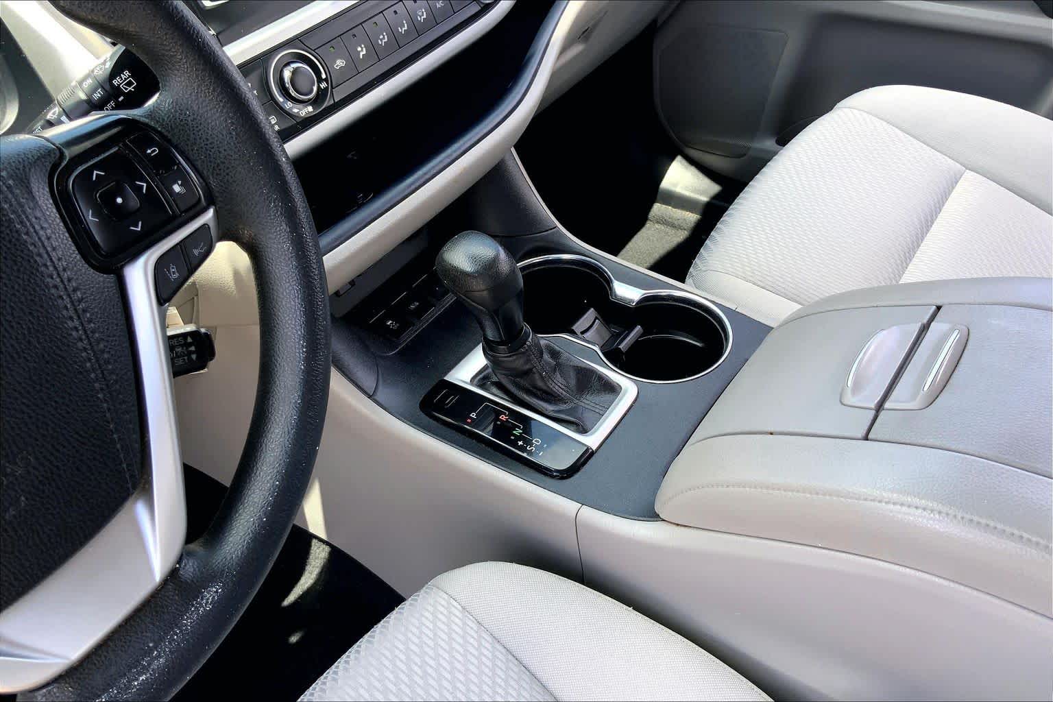 2019 Toyota Highlander LE Predawn Gray Mica at Group 1 Toyota Southwest