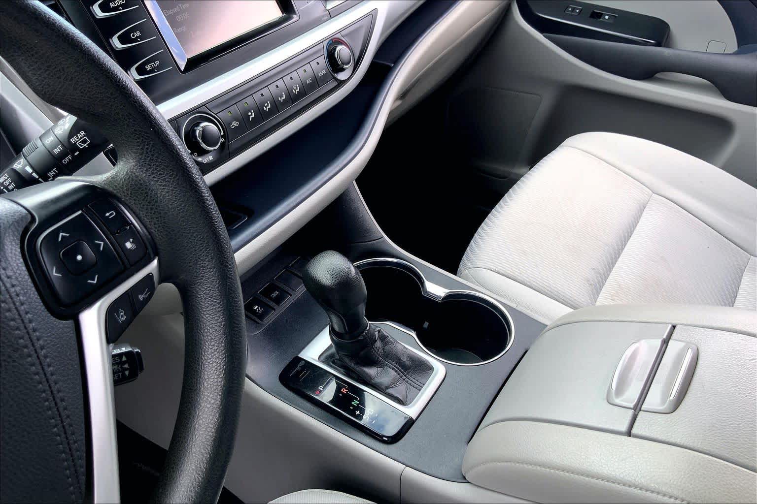 2019 Toyota Highlander LE Midnight Black Metallic at Lexus Southwest Houston