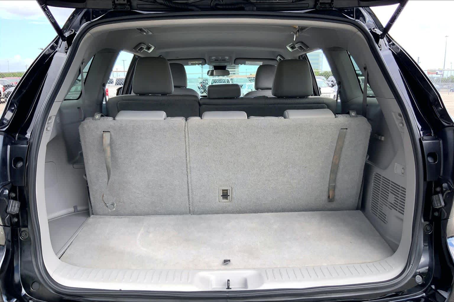 2019 Toyota Highlander LE Midnight Black Metallic at Lexus Southwest Houston