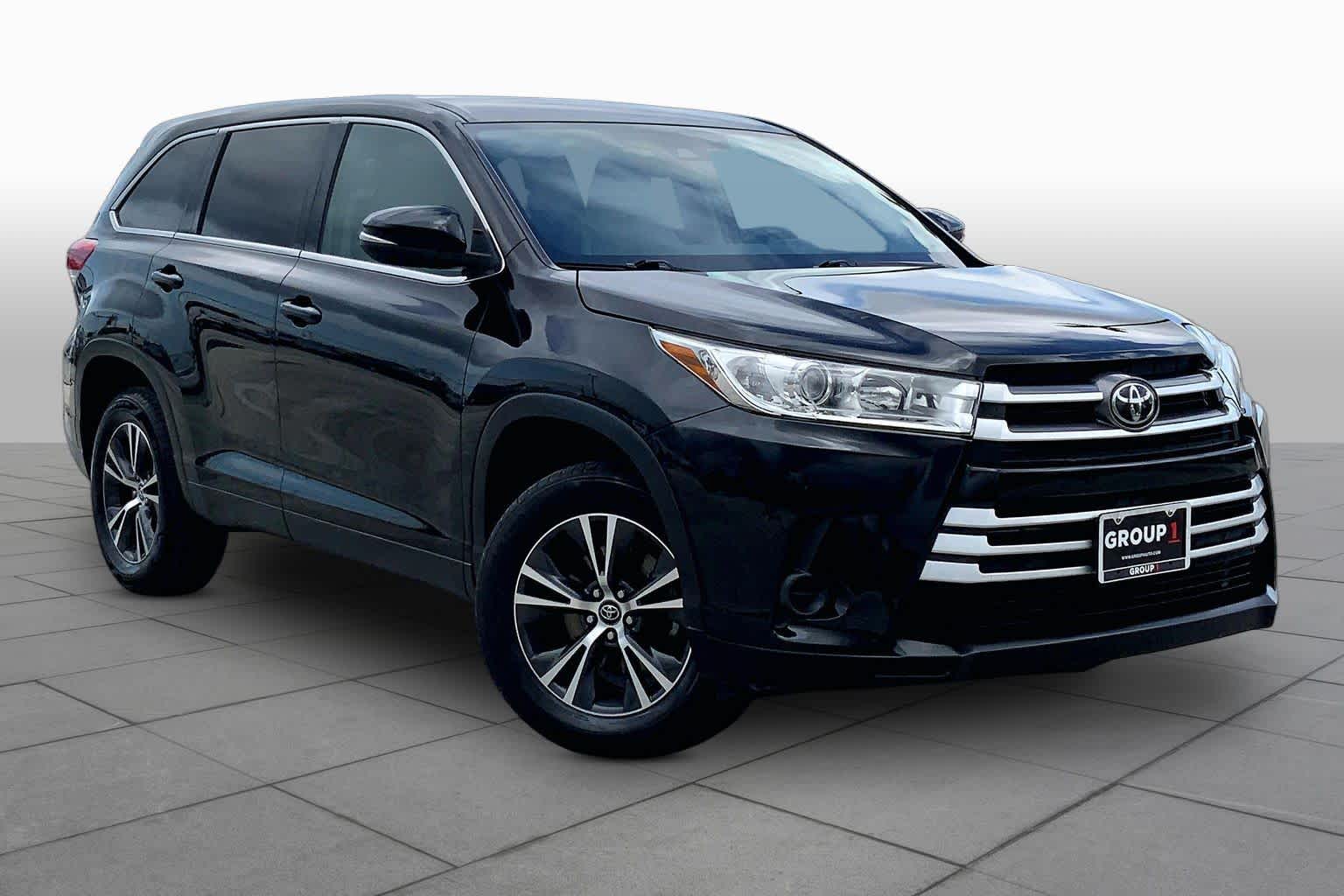 2019 Toyota Highlander LE Midnight Black Metallic at Lexus Southwest Houston