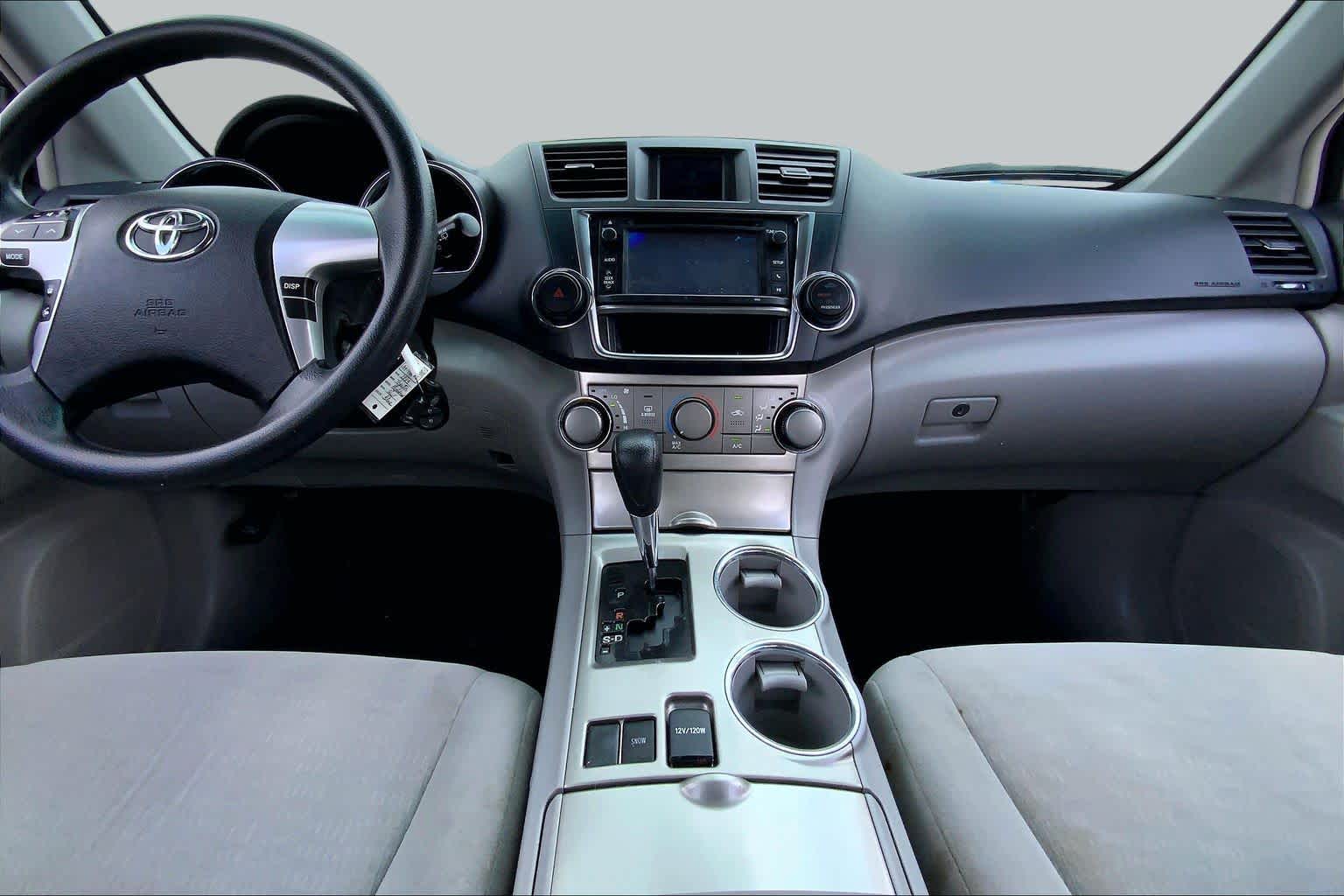 2013 Toyota Highlander Plus Shoreline Blue Pearl at Lexus Southwest Houston